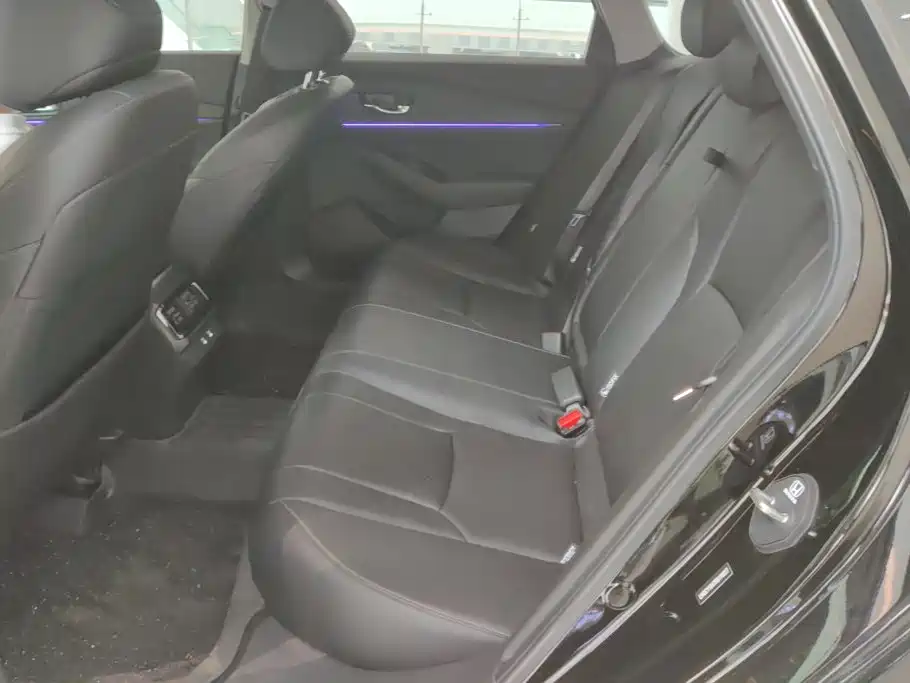 Honda Accord — миниатюра 11