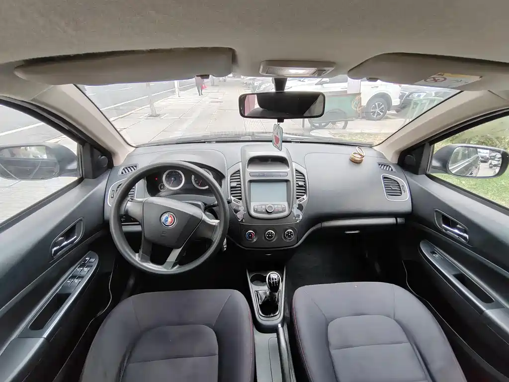 Geely Jingang 2014 1.5L MT