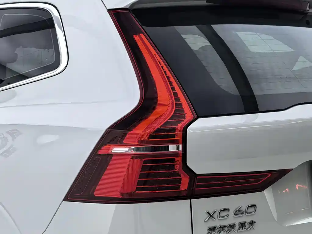 Volvo XC60 — миниатюра 28