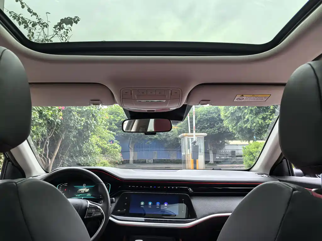 DONGFENG YI HYUN MAX