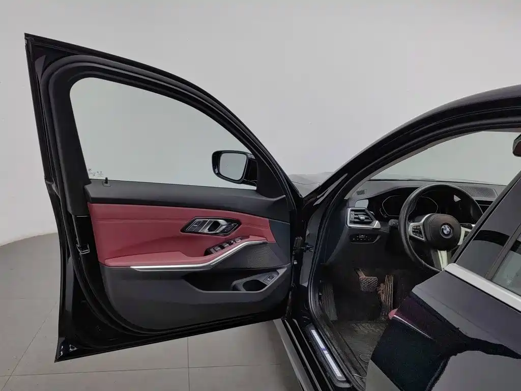 BMW 3 Series — миниатюра 8