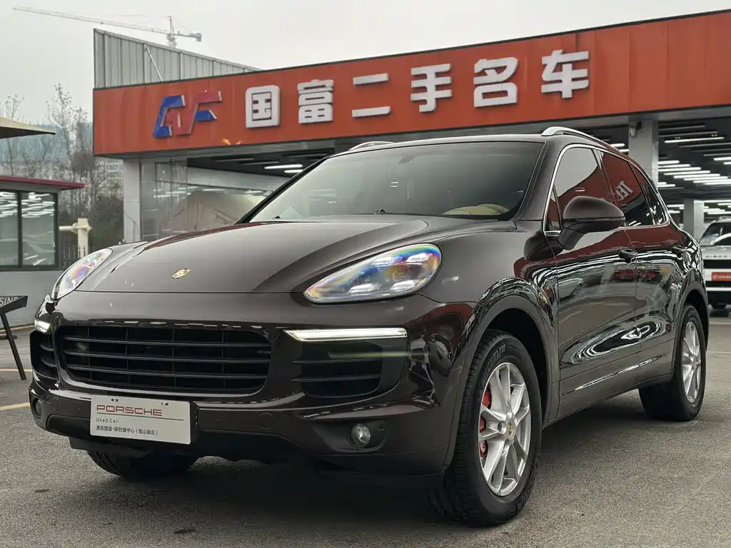 PORSCHE CAYENNE