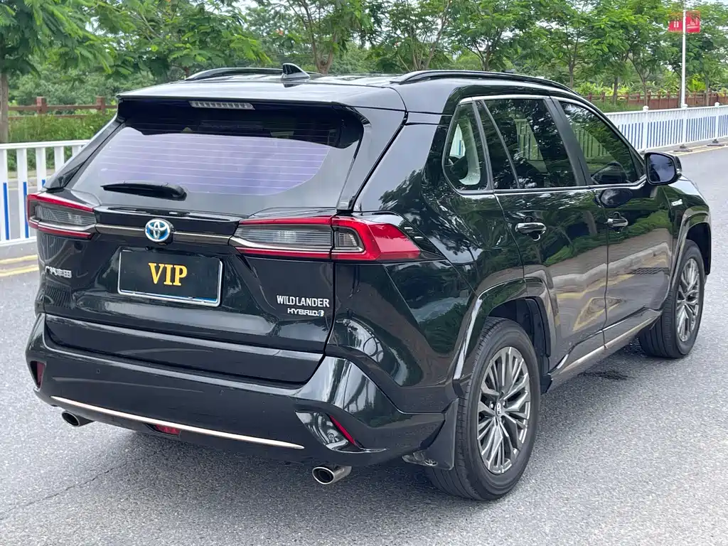 Toyota Wildlander 2024 2.5L E-CVT Luxury PLUS