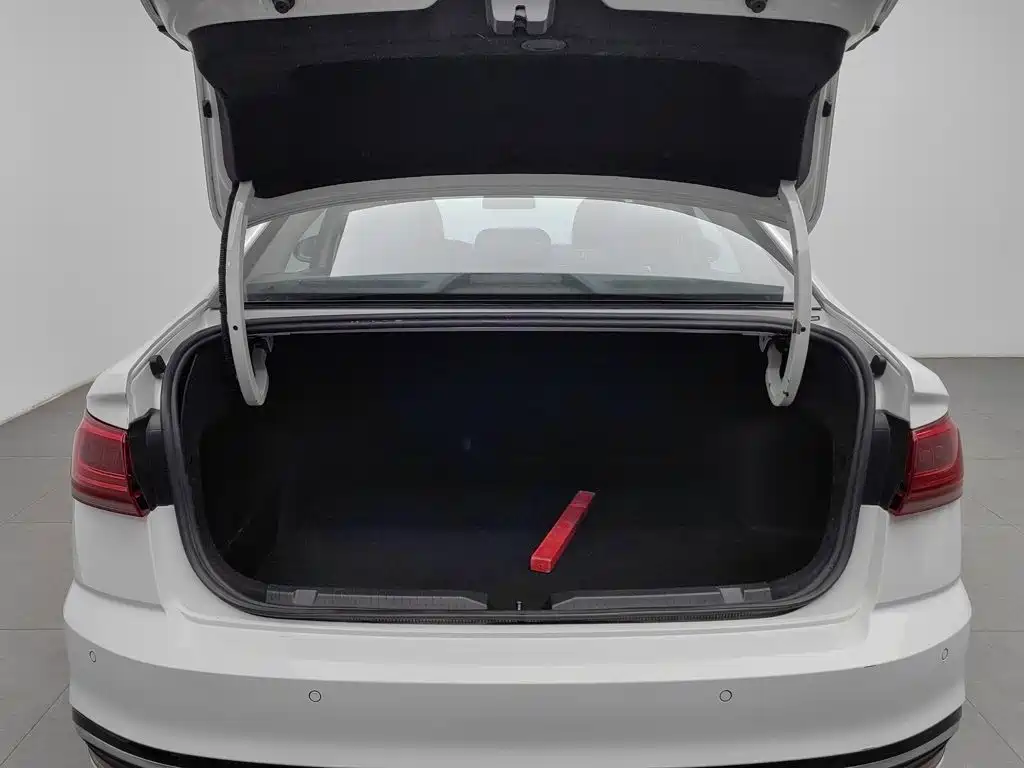 Volkswagen Bora — миниатюра 16