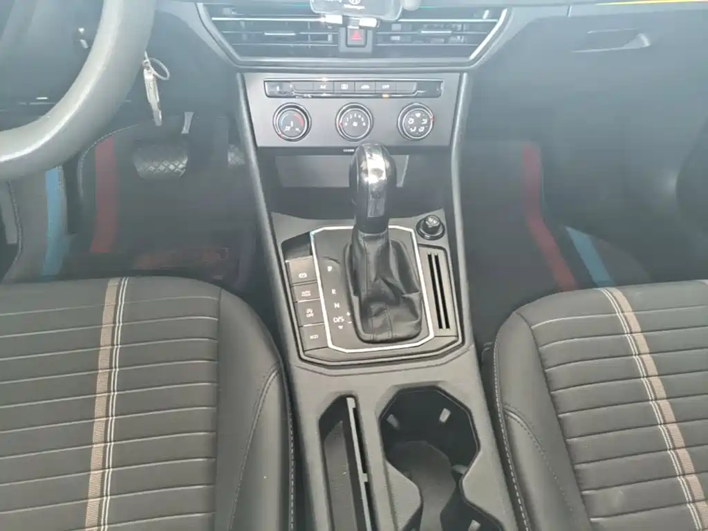 Volkswagen Lavida — миниатюра 14