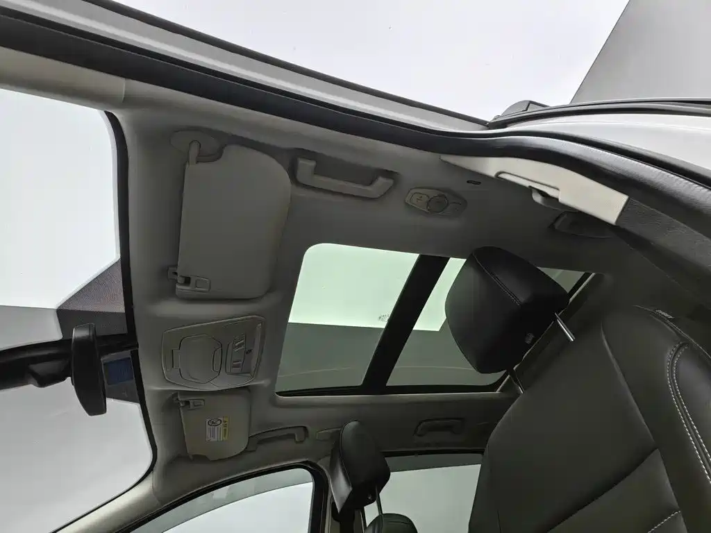 Ford Kuga — миниатюра 14