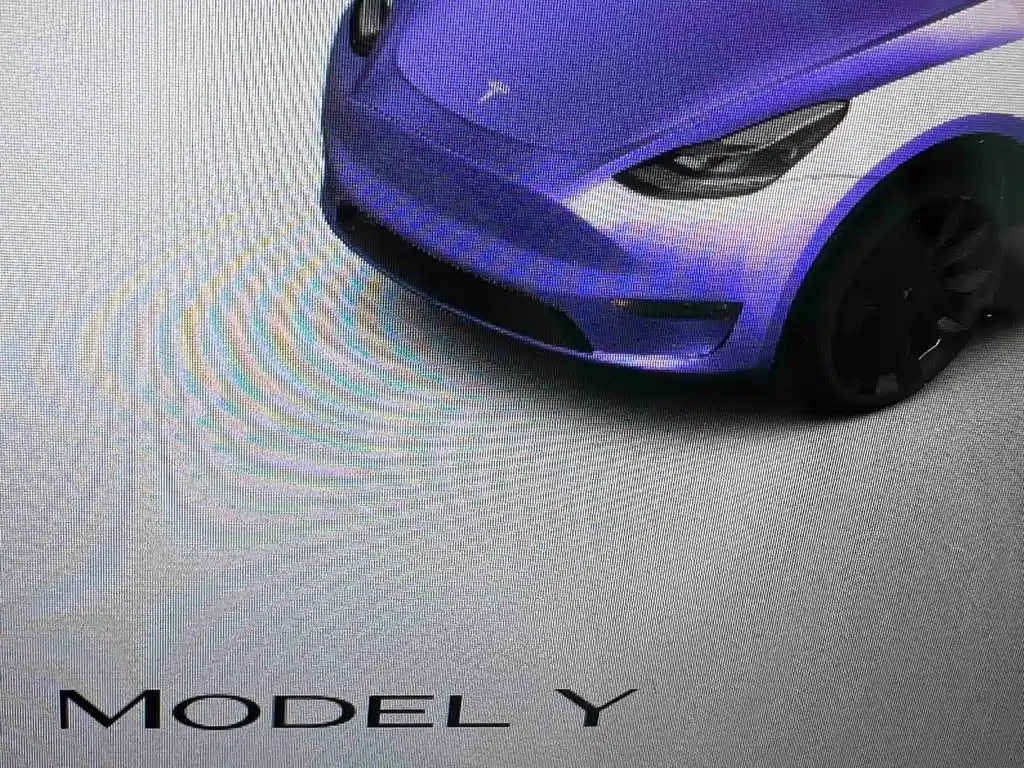 TESLA MODEL Y