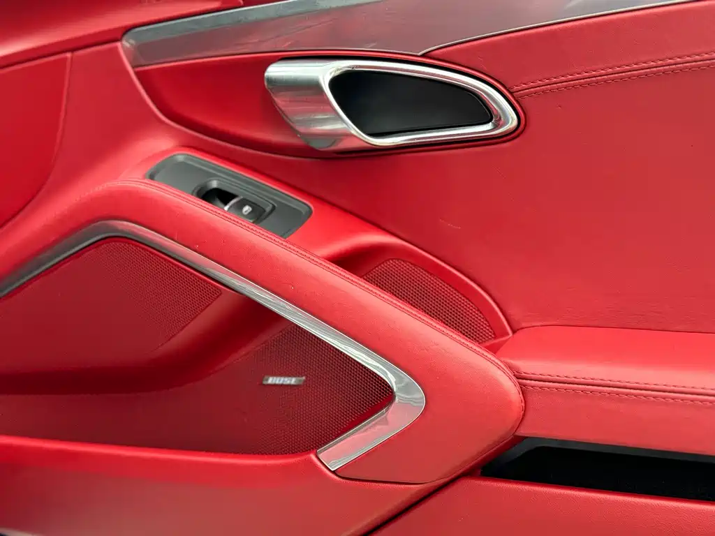 Porsche Cayman — миниатюра 11