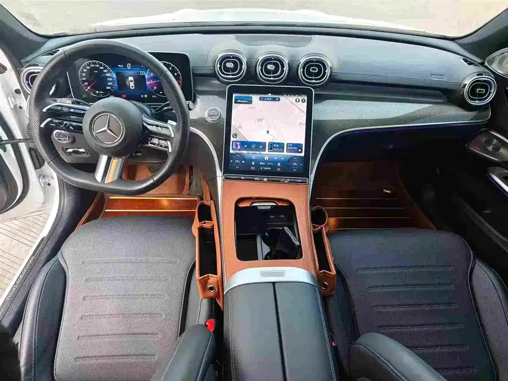 Mercedes-Benz C-Class — миниатюра 6