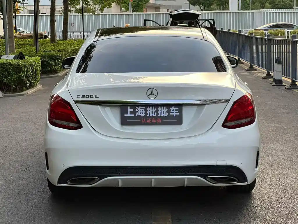 Mercedes-Benz C-Class — миниатюра 4