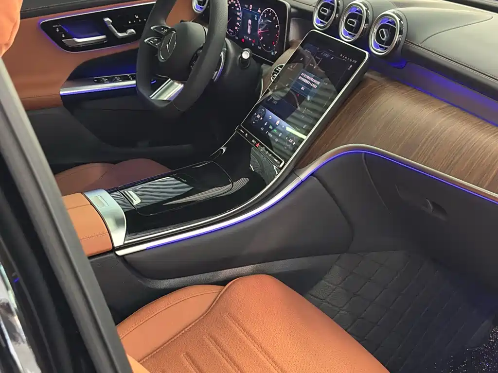 Mercedes-Benz GLC — миниатюра 8