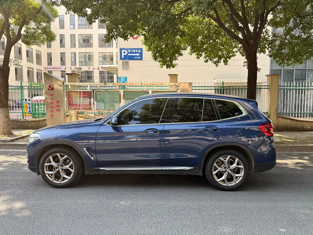 BMW X3 — миниатюра 15