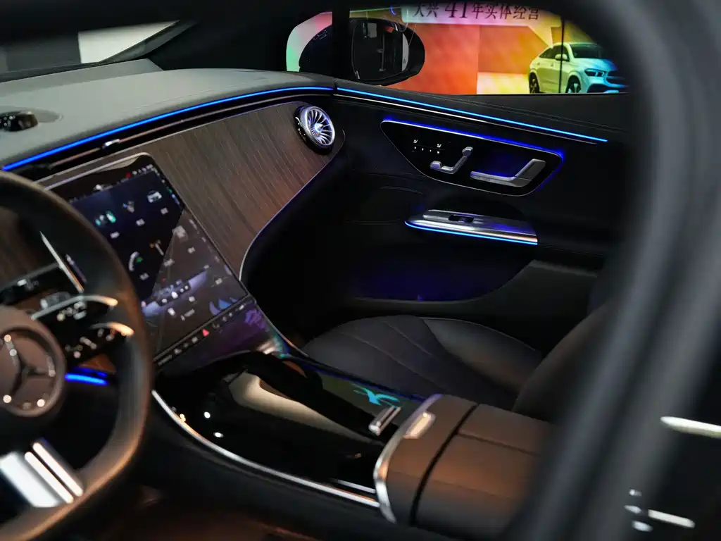 Mercedes-Benz EQE — миниатюра 15