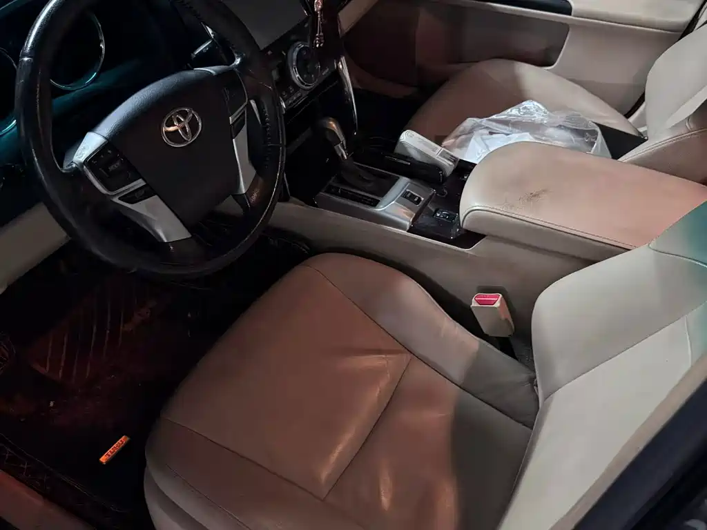 Toyota Reiz — миниатюра 6