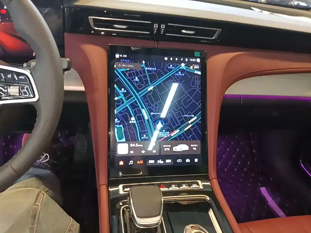 Hongqi Hongqi H5 — миниатюра 13