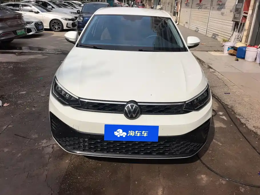 Volkswagen Lavida — миниатюра 2