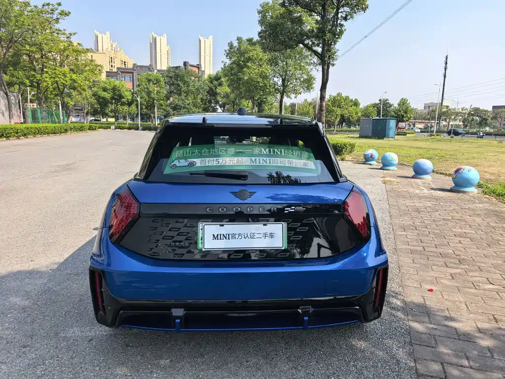MINI MINI JCW EV — миниатюра 8