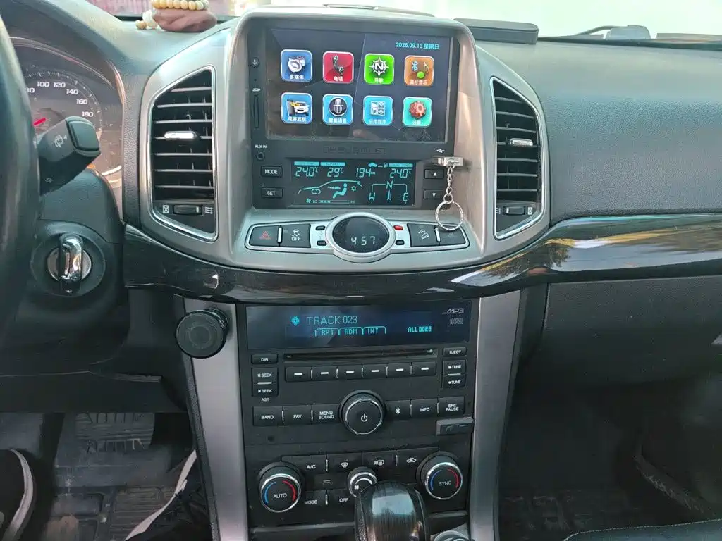 Chevrolet Captiva — миниатюра 9