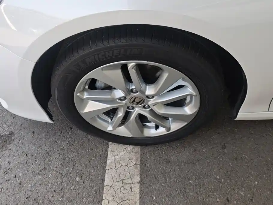 Honda Accord — миниатюра 6