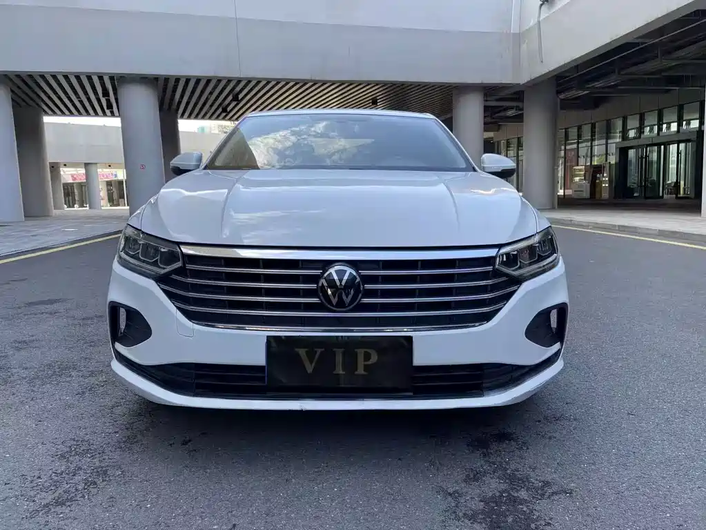 Volkswagen Lavida — миниатюра 2