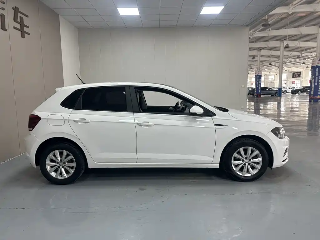 Volkswagen Polo — миниатюра 8