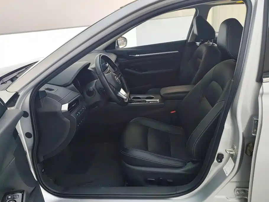 Nissan Teana — миниатюра 9