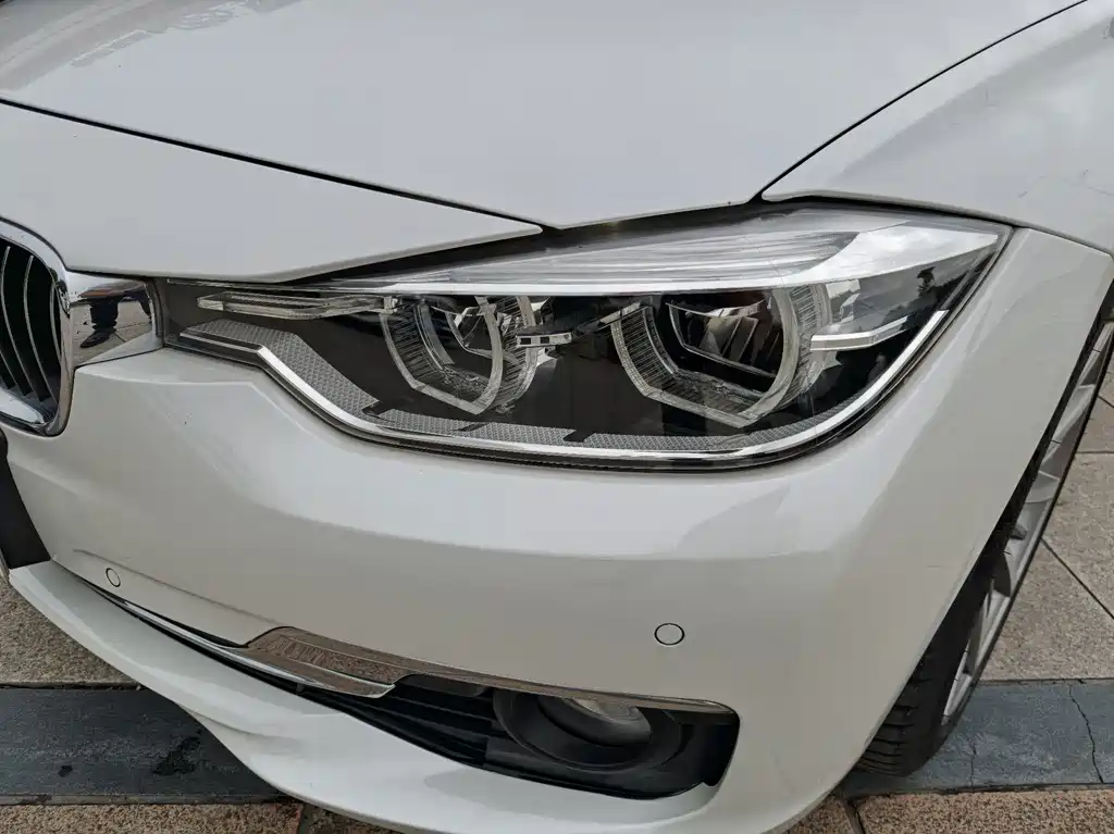 BMW 3 Series — миниатюра 12