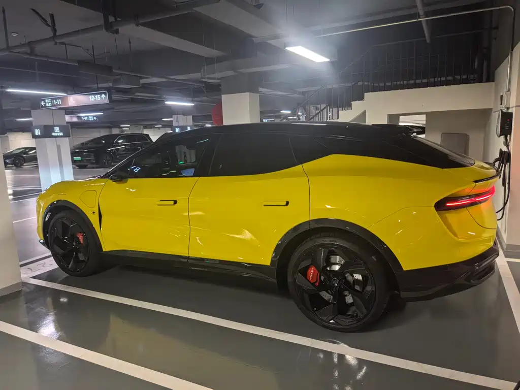 LOTUS SPORTS CAR ELETRE