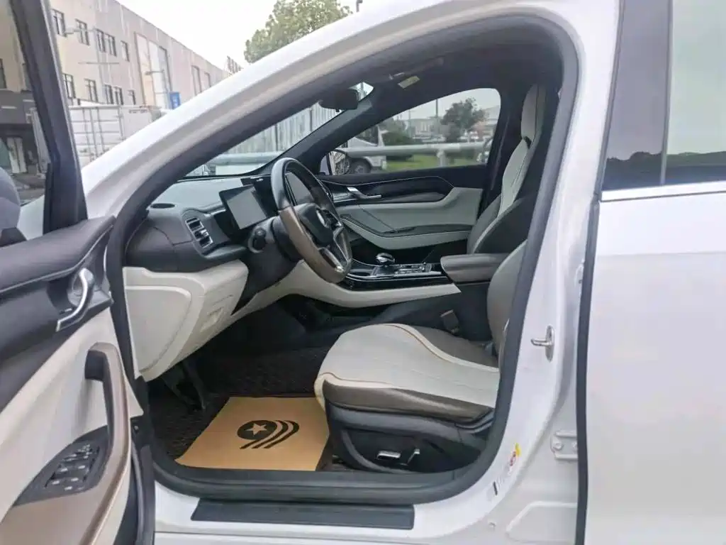 BYD Qin PLUS — миниатюра 8