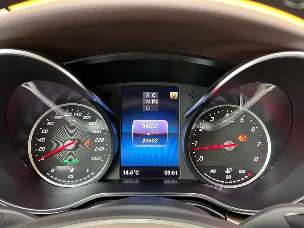 MERCEDES-BENZ V CLASS