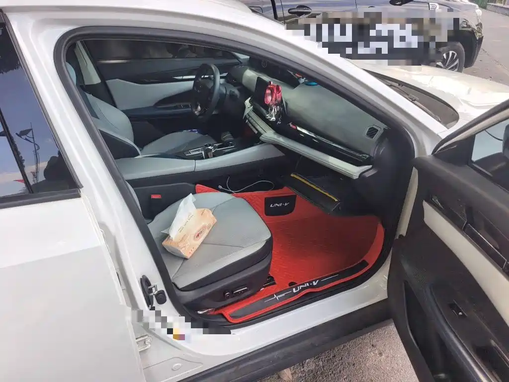 Changan UNI-V iDD — миниатюра 19