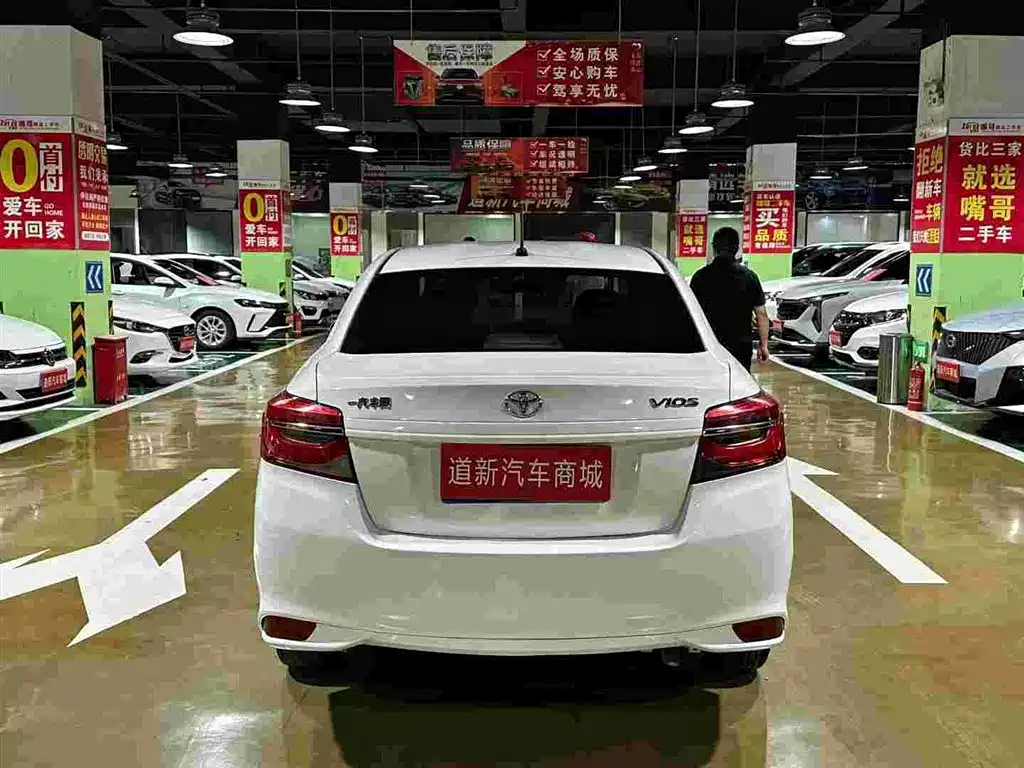 Toyota Vios 2023 Белый из Китая