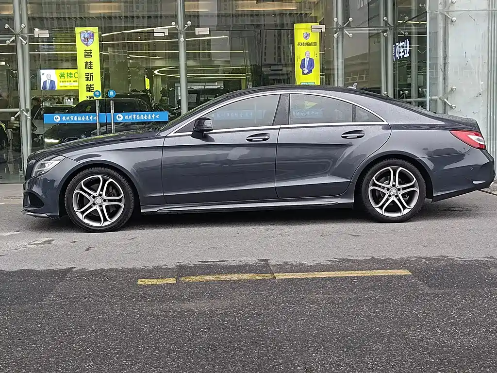 MERCEDES-BENZ CLS