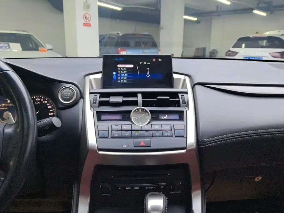 Lexus NX — миниатюра 13