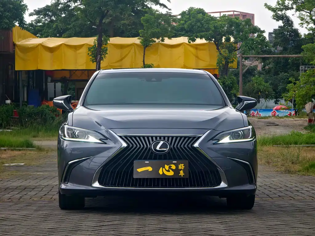 Lexus ES — фотографии объявления, Фото 3