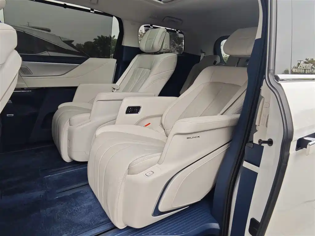 BUICK GL8 NEW ENERGY