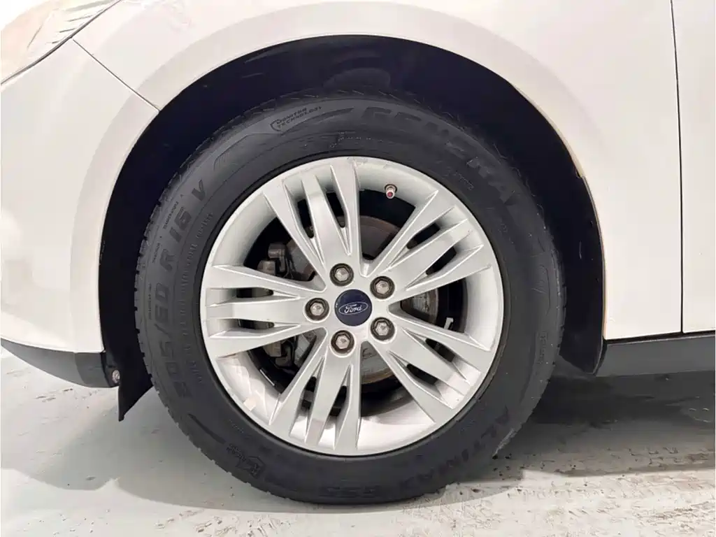 Ford Focus — миниатюра 15