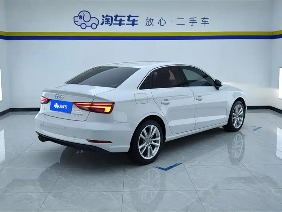 Audi A3 2018 30 Limousine 35 TFSI