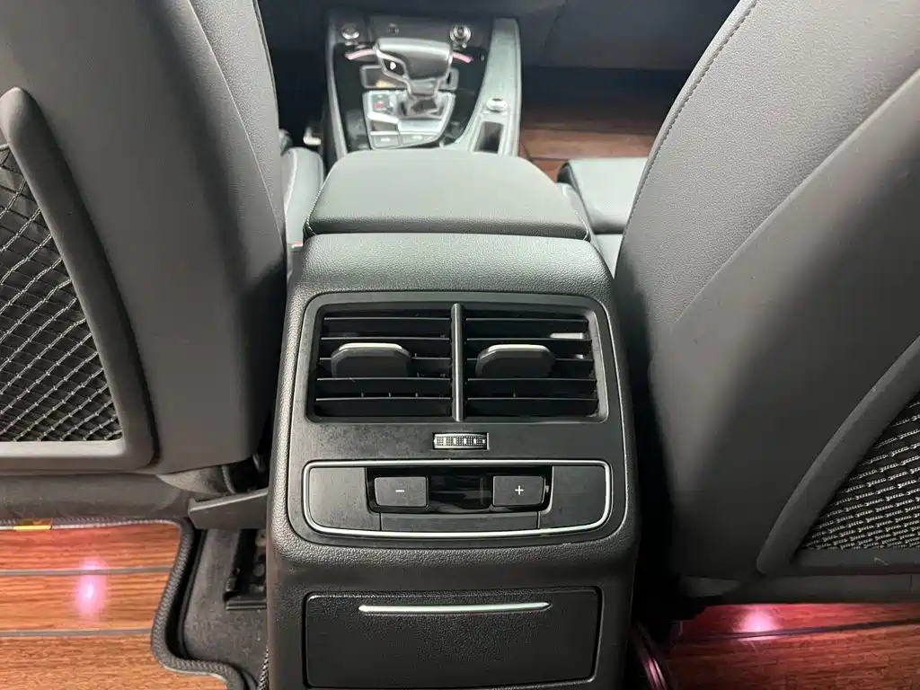 Audi A4L — миниатюра 8