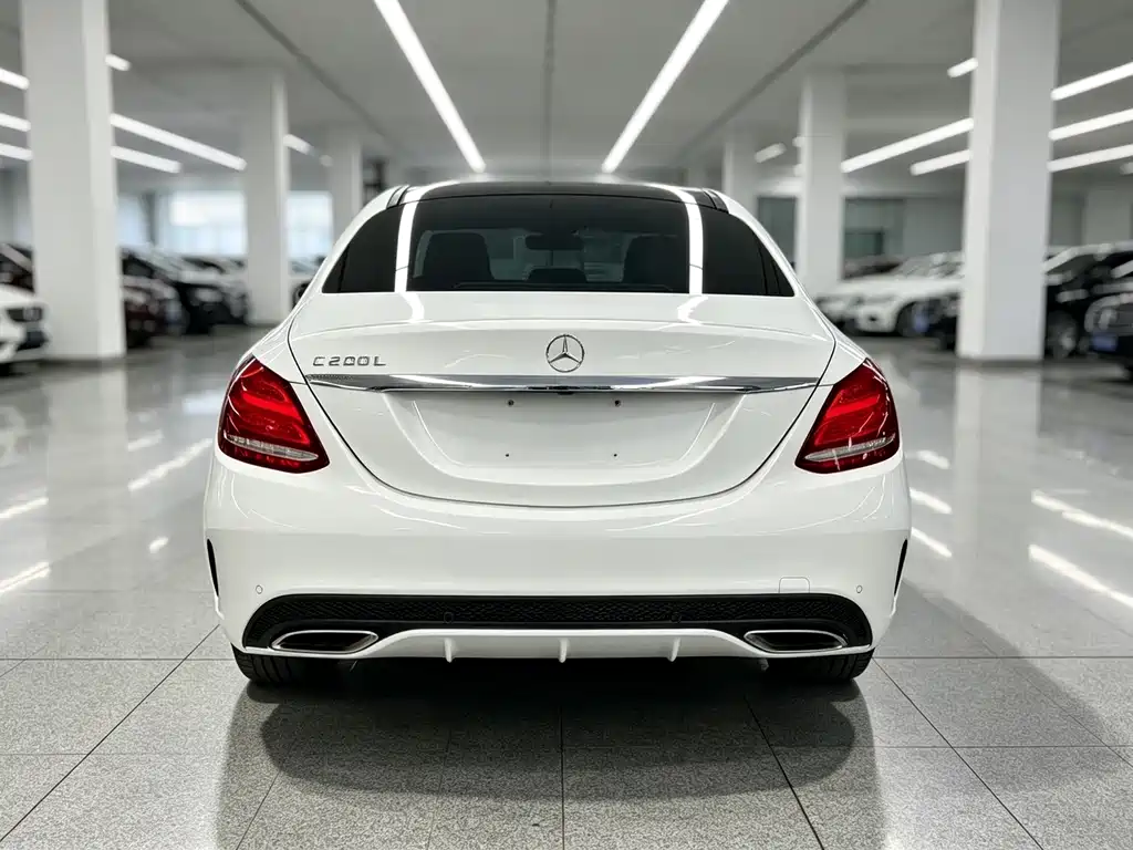 Mercedes-Benz C-Class — миниатюра 8