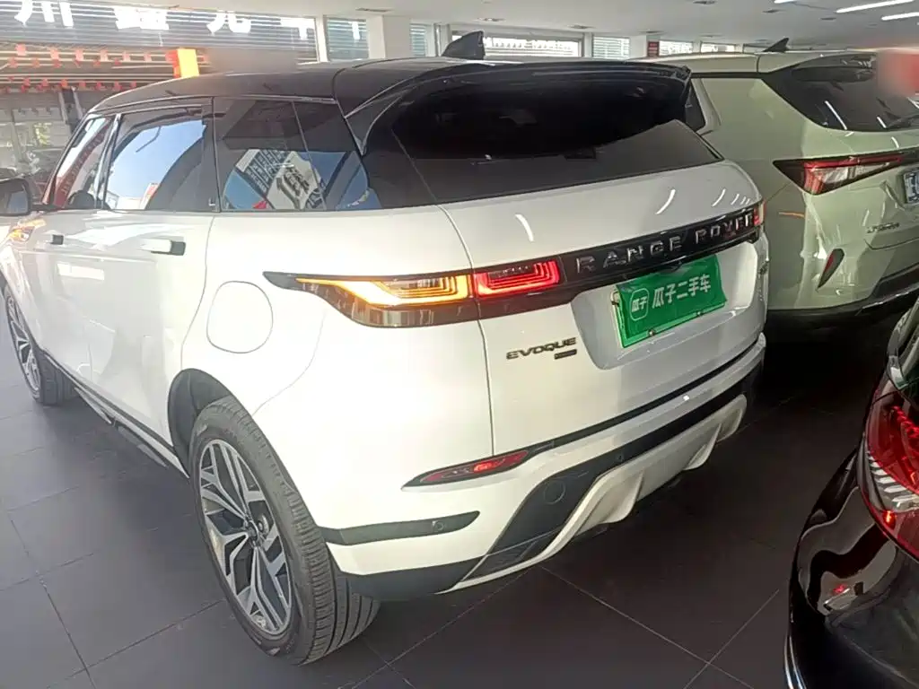 Land Rover Evoque PHEV — миниатюра 5