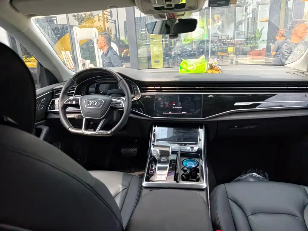 Audi Q8 — миниатюра 5