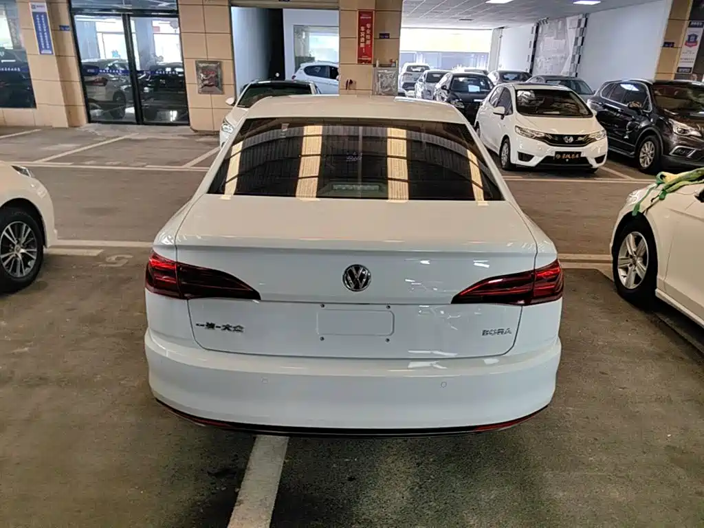 Volkswagen Bora — миниатюра 6