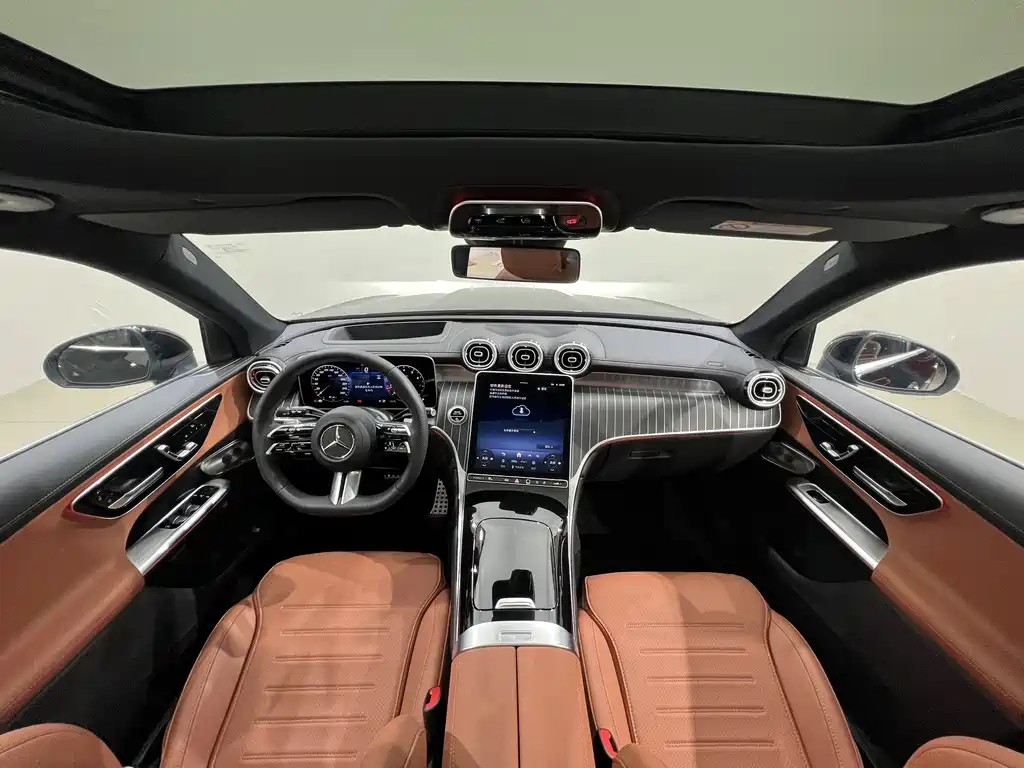 Mercedes-Benz GLC 2025 GLC 300 L 4MATIC Luxury 5 мест