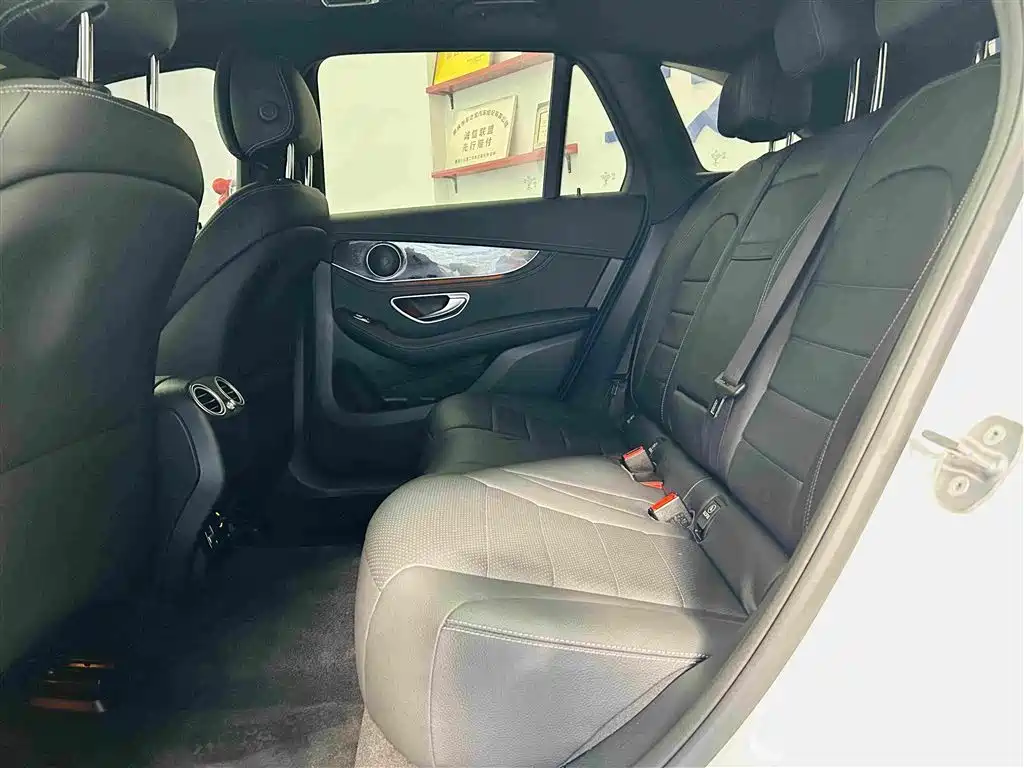 Mercedes-Benz GLC — миниатюра 23