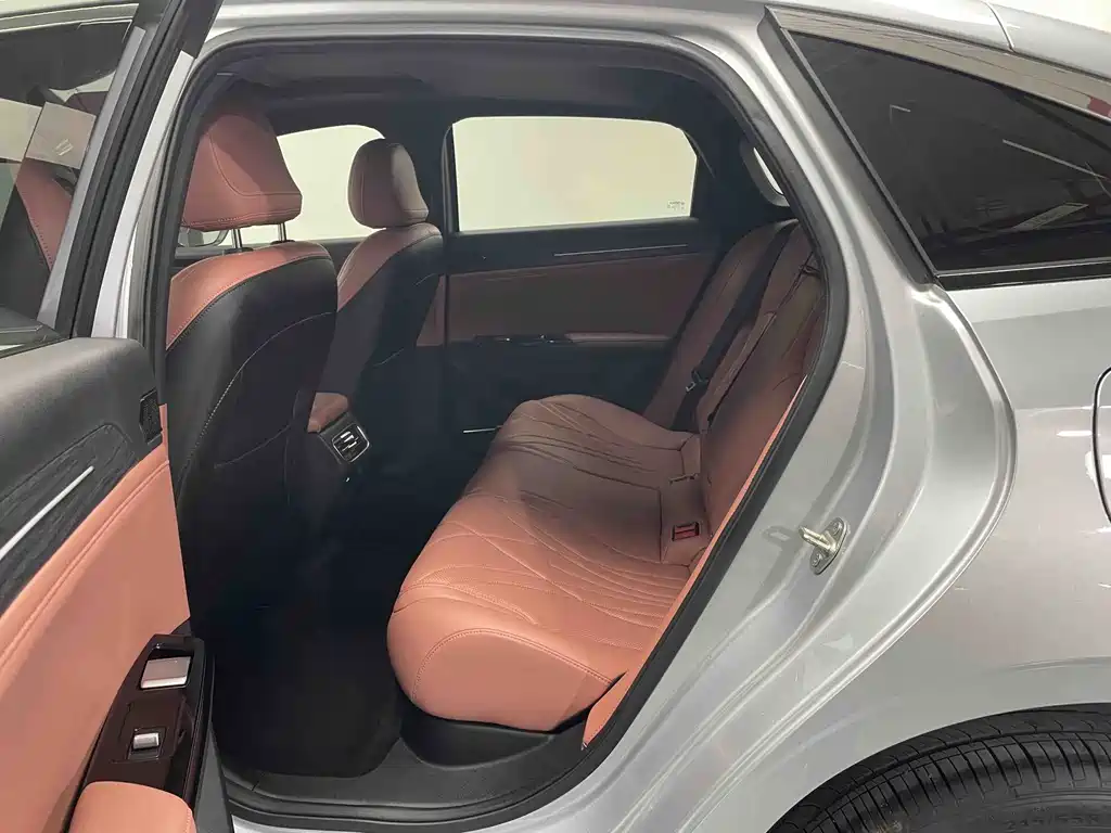 GEELY GALAXY GALAXY L6