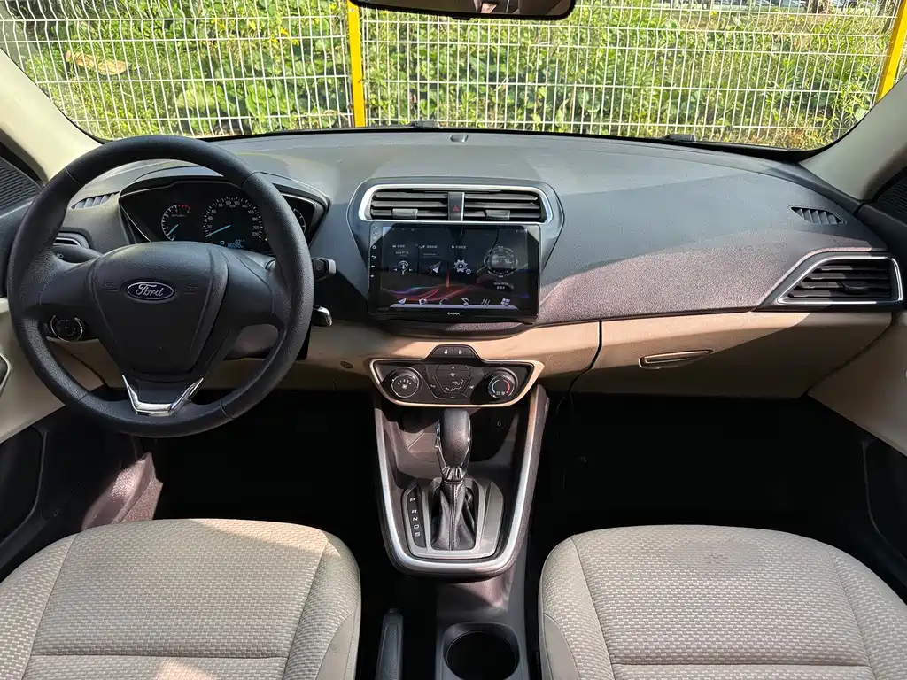 Ford Escort — миниатюра 10
