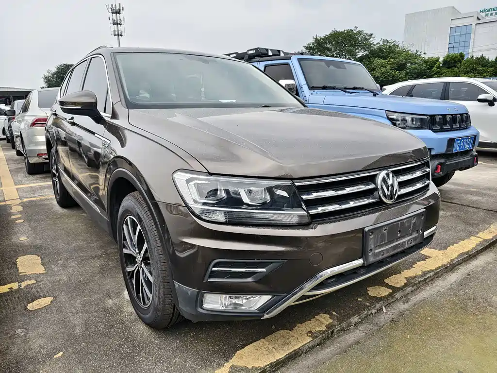 Volkswagen Tiguan L — миниатюра 3