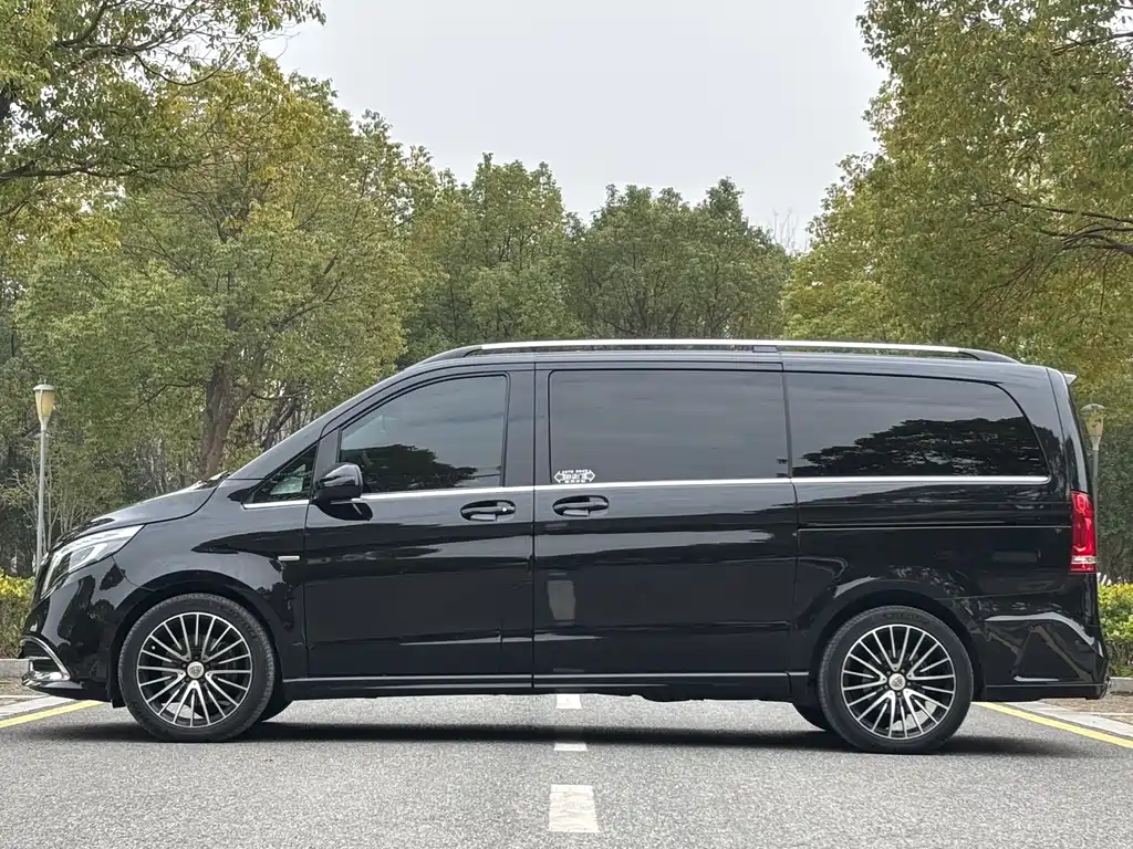 MERCEDES-BENZ V CLASS