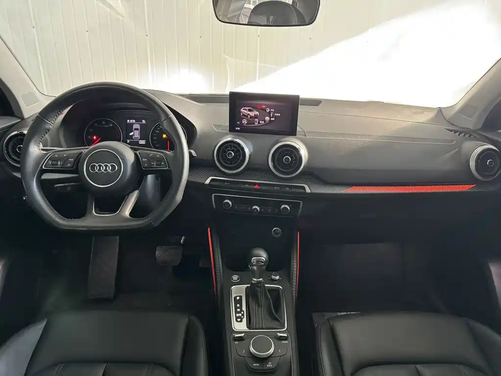Audi Q2L — миниатюра 15